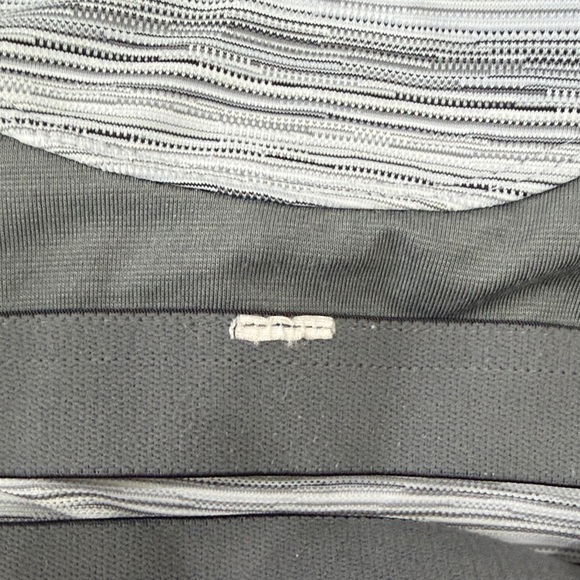 Lululemon,Size 10,Gray Striped Women's Top - Picture 9 of 16